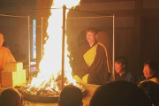 【朗報】新井さん今年も護摩行！ 引退後初＆15年連続