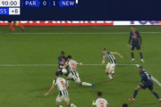 【画像】パリ・サンジェルマンの劇的PK…やっぱり誤審だった件ｗｗ