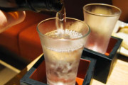 【朗報】食中酒、結局「日本酒」が最強過ぎるｗｗｗｗｗ