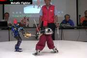 日本の剣道ロボット大会「第3回ROBO-ONE剣道」3位決定戦の映像が海外で話題に