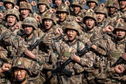 中国軍、総力戦となる台湾有事にらみ兵力増強…退役軍人の再入隊や理工系学生を重点採用！