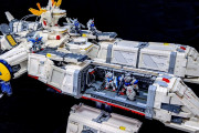【画像】レゴでガンダムの戦艦作ったったｗｗｗｗｗ