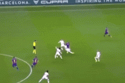 ◆Gif小ネタ◆バルサ戦メッシさんが久保建英に股抜きをされた結果ｗ