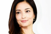 黒木メイサ35歳　女優のおなか、力を抜いた真の姿を公開　意外にぽちゃ「なるほど」「自然な感じ」「健康的」