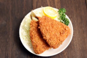 【悲報】 なんJ民、アジフライにかける調味料でレスバしてしまう