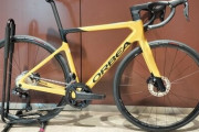 14年使ったOrbea Orca（Dura-Aceの機械式）から、ついにこれに乗り換えた