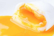 料理研究家がこの時期の半熟卵の料理に注意喚起