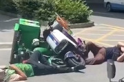 【動画】先に起きた方が不利になる中国の交通事故現場（笑）