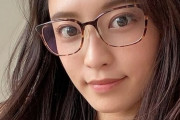 【芸能】小島瑠璃子のメガネ姿に絶賛