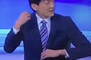 【動画】 NHKニュースでまさかの放送事故ｗｗ 気づかなかった小澤アナ、いい笑顔を見せてしまう