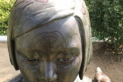 米グレンデールの慰安婦少女像に落書き、60代の女性逮捕…排泄物テロ事件にも関与か＝韓国の反応