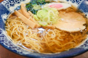 ラーメンに一枚だけ乗ってるチャーシューを食べるタイミング