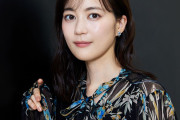 『風、薫る』「立ち姿が本当に綺麗」と絶賛！ 元乃木坂46メンバーの“戦う姿”がカッコいい。オフショット公開