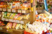 駄菓子がどんどん消えていく──「糸引き飴」終売だけじゃない業界の苦境　「懐かしい」は残酷な言葉だった