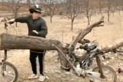 【動画】ありそうで無かった世界に一つだけのバイク「Tree Bike」