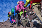 「問題はインバウンドよりも日本人のほう」外国人登山者の遭難多発で“救助有料化”議論も…山岳事故が相次ぐ「根本的な課題」とは