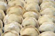 餃子チーズフォンデュ？ 餃子居酒屋わらしべ餃子 海外の反応