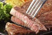 識者「ステーキはレアが一番うまい」←これ