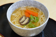 にゅうめん（温かいそうめん）←これ食ってる奴って存在するんか？