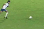 【GIF】このサッカーのGIFを見たらどんなやつでも笑う説wwwwwwwwww