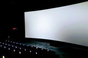 「映画料金2000円」　払える？　払えない？