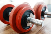 【警告】『自宅で筋トレ』、なんと8割が断念…