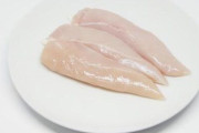 店主「うちの鳥は新鮮だから生でも大丈夫」僕「食中毒が怖いので下げてもらってもいい？」店主「金はいらないから出てけ！」