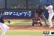 タイロンウッズ NPB6年通算通算 .289 240本 616点 OPS.964←こいつ