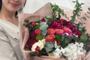 「大好きなみなさんと」高山一実が３２歳の誕生日を報告　電撃離婚から２か月　番組共演者に囲まれ幸せショット