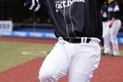 ソフトバンク山川穂高、いきなり1号！開幕戦から“どすこい”！！