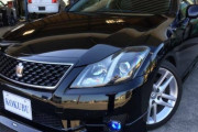 【悲報】３５歳の軽乗り、逆走した高級車ジジイに車ごと粉砕され死亡・・・