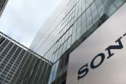 ソニーG営業益1兆円　22年3月期、音楽・半導体好調　←これ