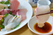 「お刺身は醤油の味」「うなぎはタレの味」あと一つは？