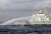 【速報】中国の放水砲や衝突でフィリピン船が航行不能に　開戦へ