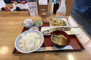 行きつけの食堂でモーニングしに来たぞい