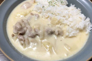 ご飯にビーフシチューかけます←まだわかる