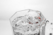 【悲報】氷なしで冷たい水を作る方法がとんでもない