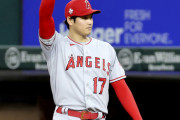 大谷翔平、5回4失点9奪三振＆2安打2打点　リアル二刀流で1072日ぶり白星