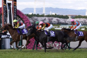 【大阪杯】カデナ鮫島克駿「昨日今日の競馬を見て内が伸びていた。外を回さないように乗った」