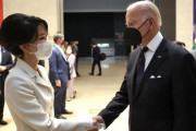 韓国人「バイデン大統領と会った尹錫悦夫人を見てみよう」