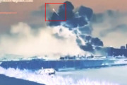 「レバノンの爆発事故、ミサイルが撃ち込まれていた！？」←ウソです 　フェイク動画が出回る