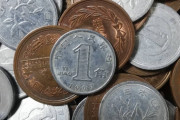 【画像】変な1円玉見つけたｗｗｗｗｗｗｗｗｗｗｗｗｗｗｗｗｗｗｗｗｗｗ