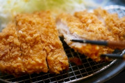 【疑問】「トンカツの衣剥がす、寿司のシャリ残す、焼き鳥の串外す」←これの何がいけないの？ｗｗｗｗｗ