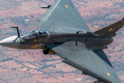 インドが開発を進めるテジャスMK.2、グリペンやJF-17といった競合機よりも支持を集めるか