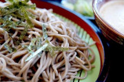 蕎麦「GI値低いです、アミノ酸スコア高いです、過酷な環境でも育ちます」←これ