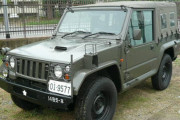 自衛隊が乗ってるJeepみたいなあの車欲しいんだけど買えないの？