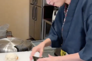 【動画】美人女将が素手で握るおにぎり屋ｗｗｗｗｗｗｗｗｗｗｗｗｗ