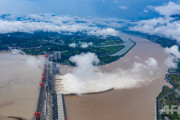 現在の三峡ダム　水があふれそうだと判明  [659060378]