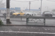 【悲報】八王子でゲリラ豪雨とともにゴルフボール大の雹 → 車がボコボコに…