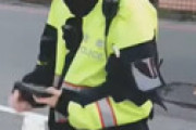 【画像】 台湾の女性警官、さすがにミニすぎる・・